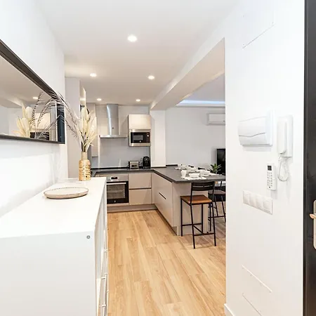 Acogedor En Centro By Rent Me Lägenhet