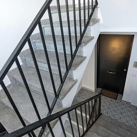 Acogedor En Centro By Rent Me Lägenhet