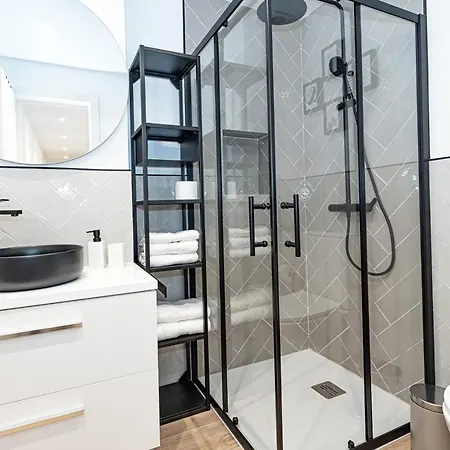 Acogedor En Centro By Rent Me * Estepona