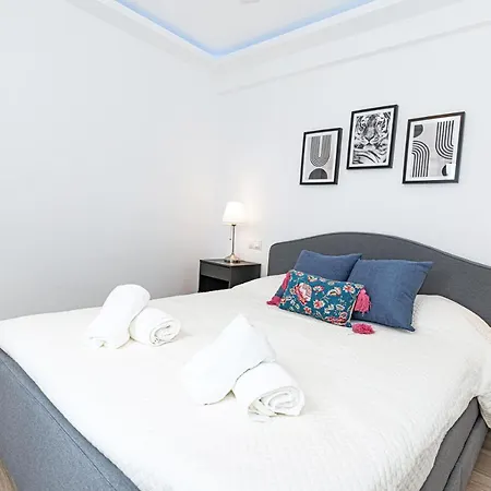 Acogedor En Centro By Rent Me Appartamento Estepona