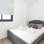 Acogedor En Centro By Rent Me * Estepona